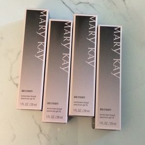 MARY KAY cc cream LIGHT TO MEDIUM